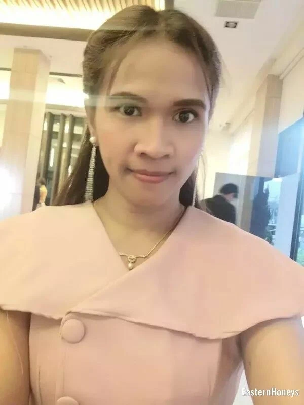 Chompoonek, 36