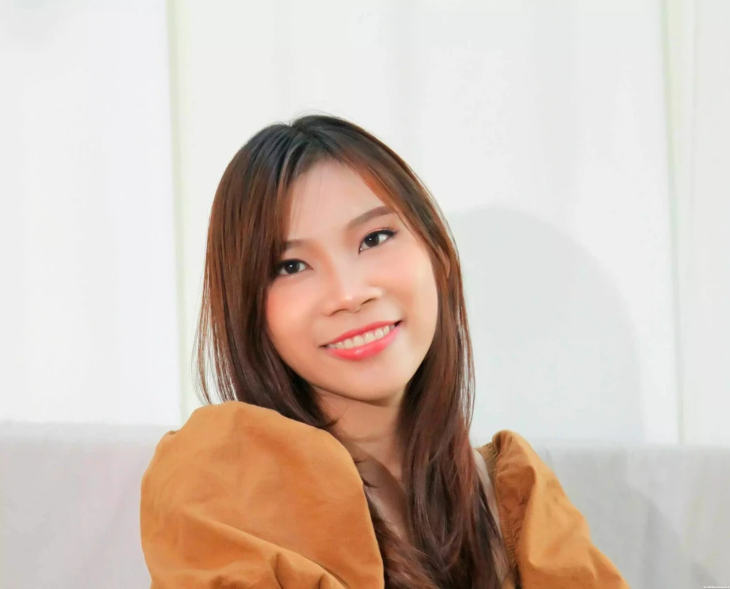 AILINH, 21