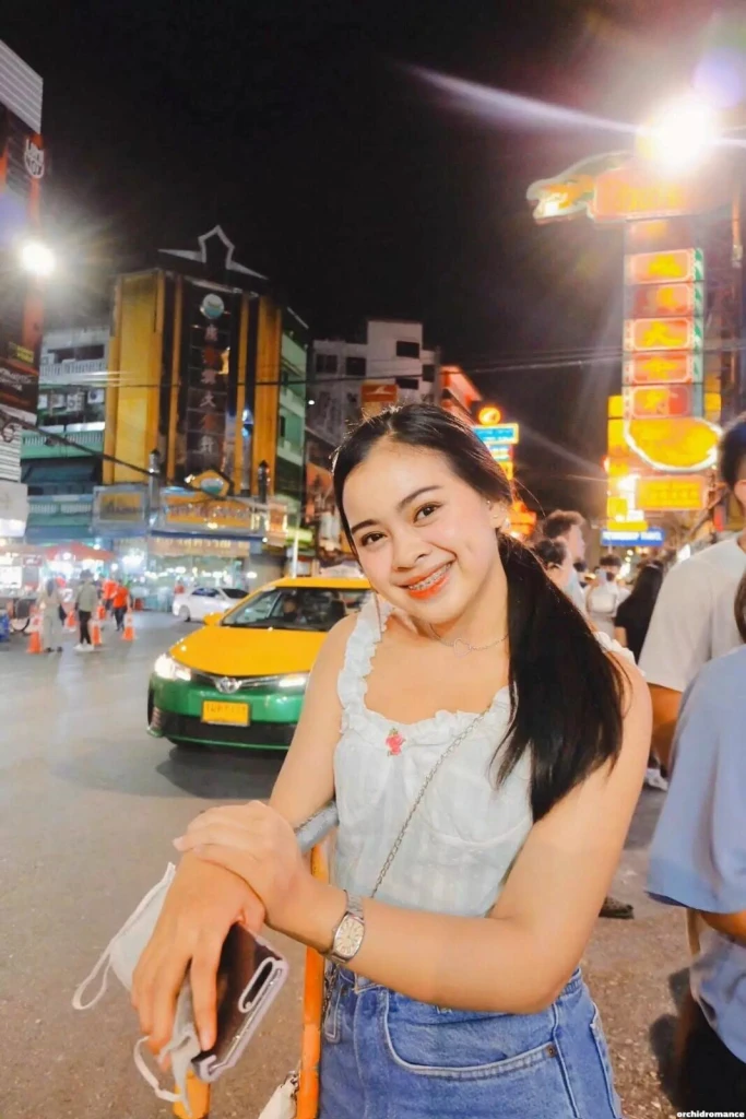 Rosa, 23
