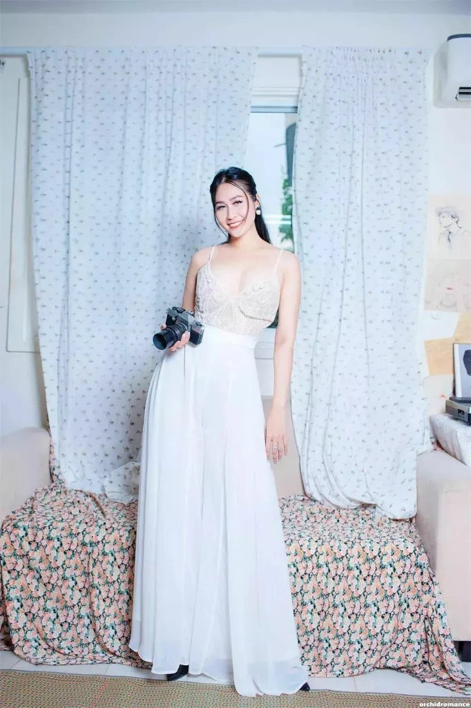 Alice, 30