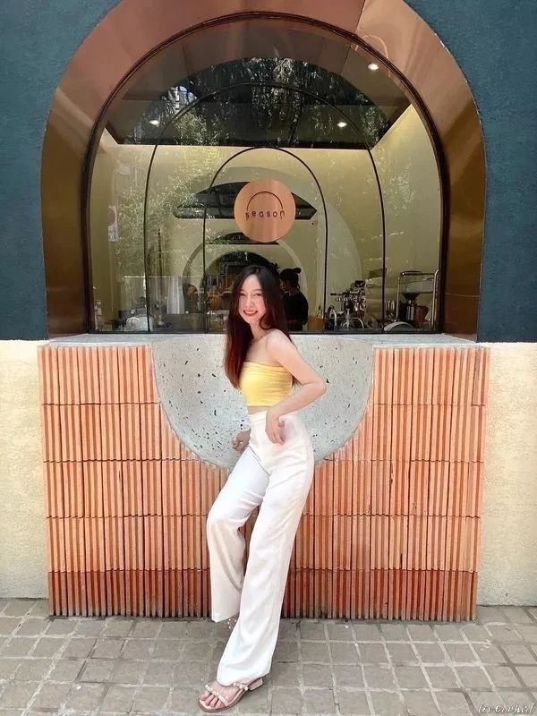 Jiranee, 24
