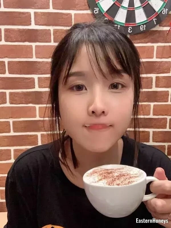 Sophia, 22