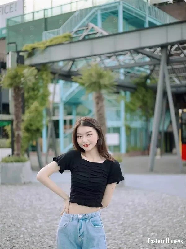Zhihua, 25