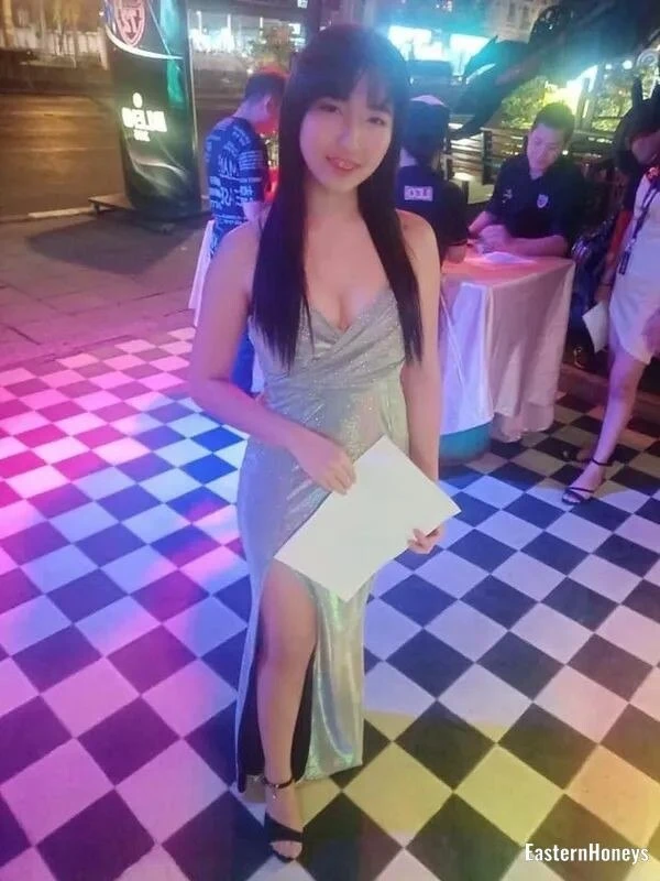 Sunisa, 25