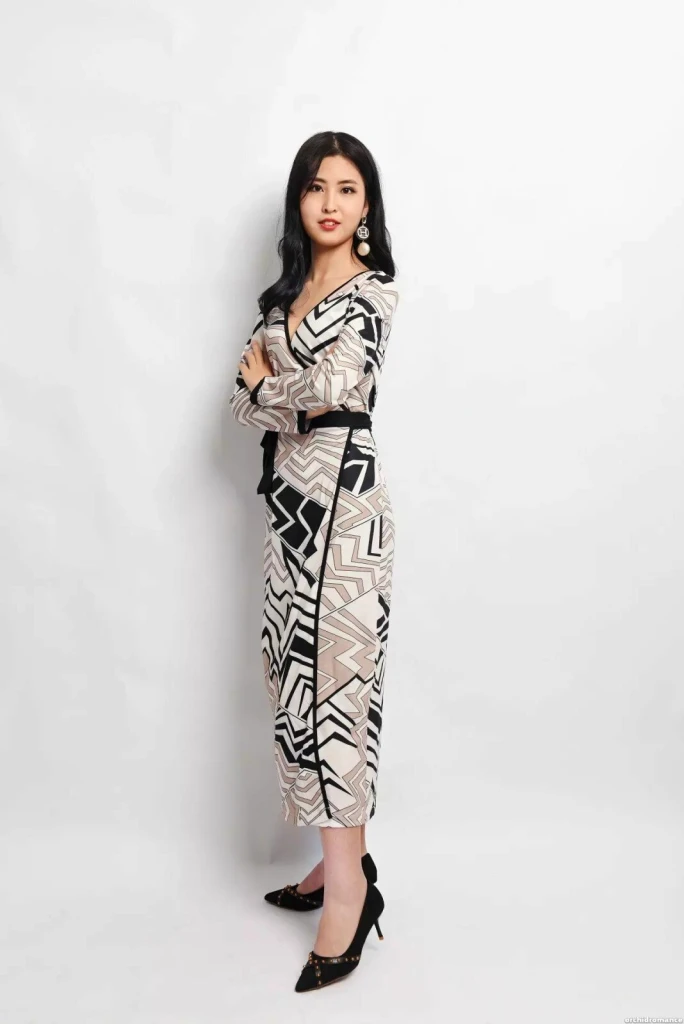 Bingbing, 37