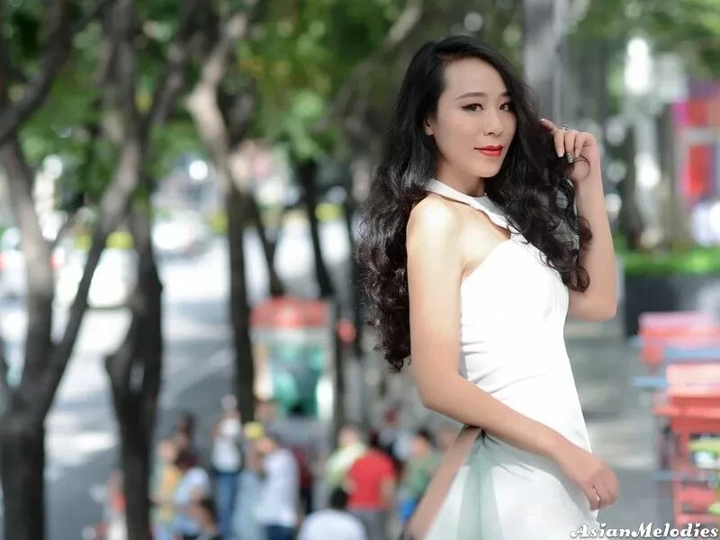 Jing Li, 32