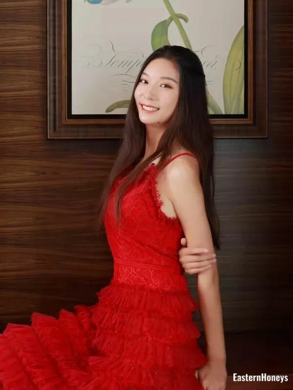 Hu Rong Hui, 37