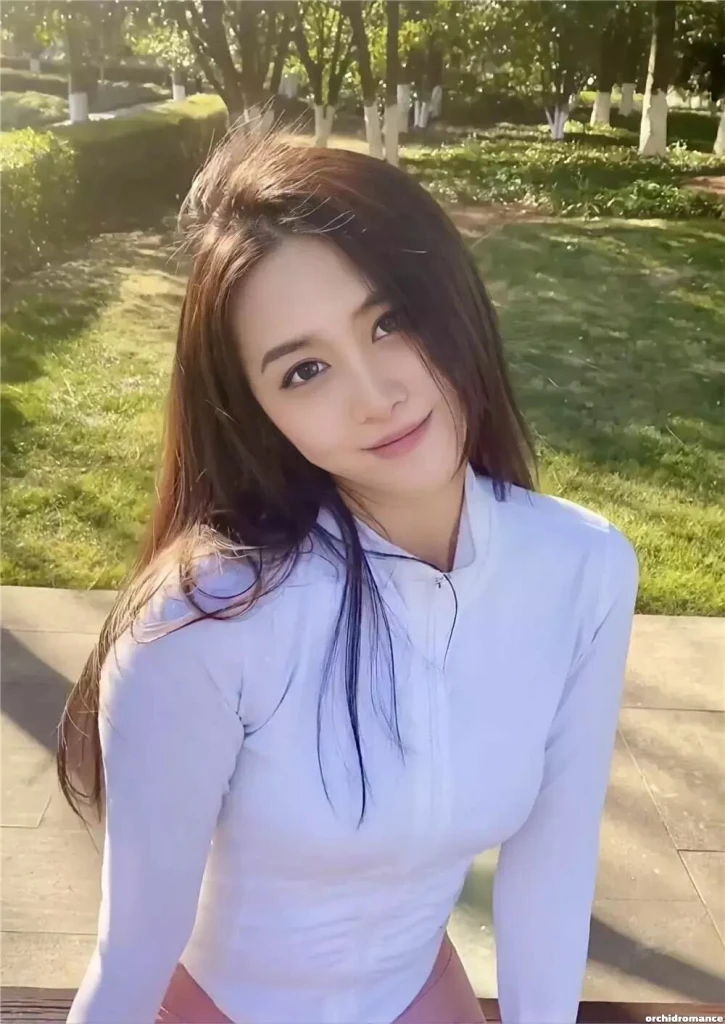 Lihong, 21