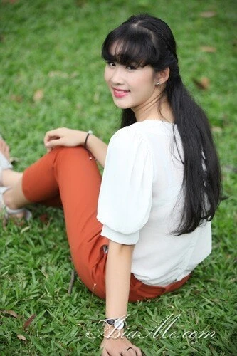 Lucy, 24