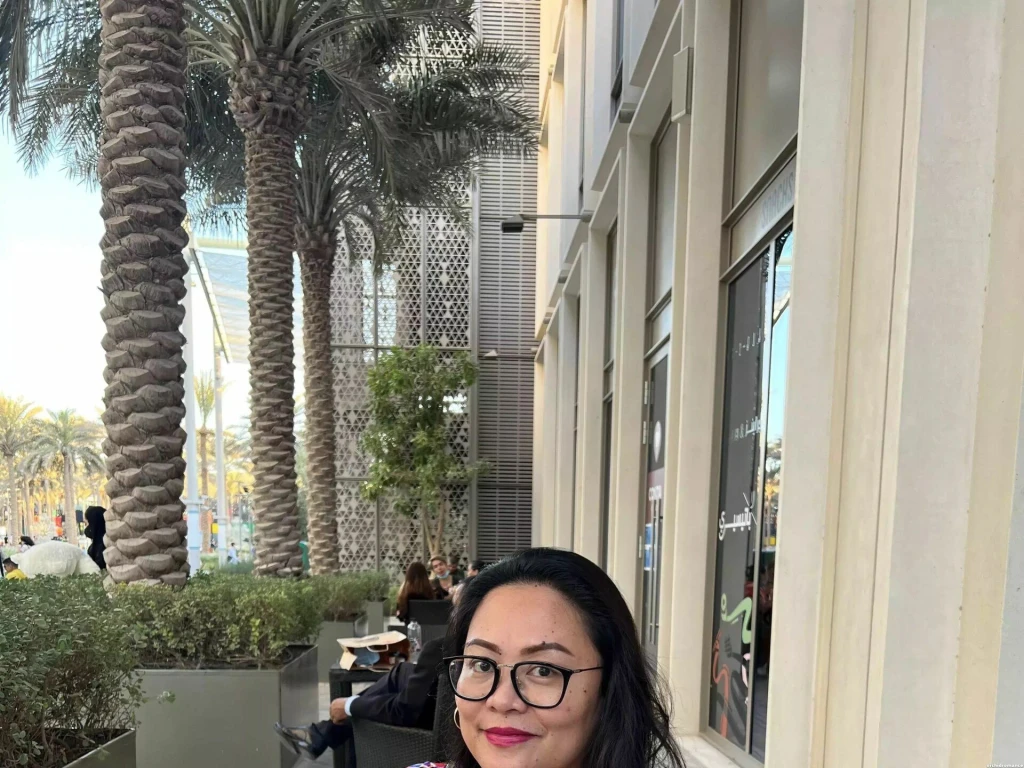 Donna, 37