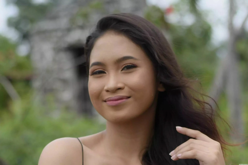 Zarah, 19