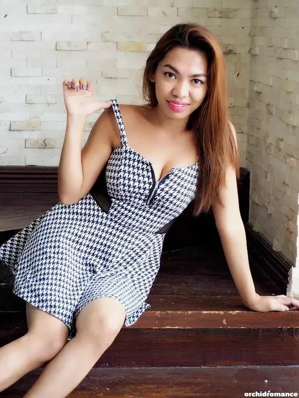 Janica, 28