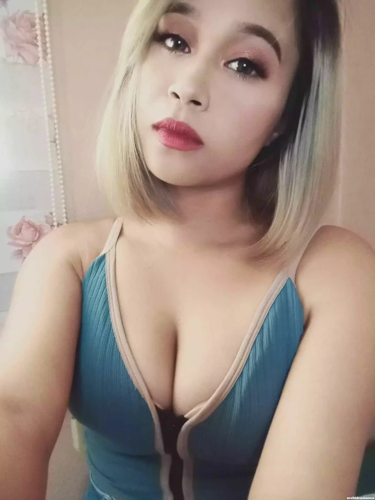 Cristy, 28