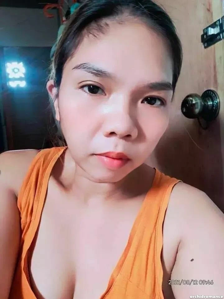 Jennelyn, 35