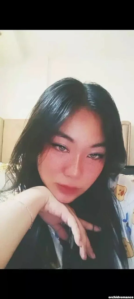 Christine Joy, 19