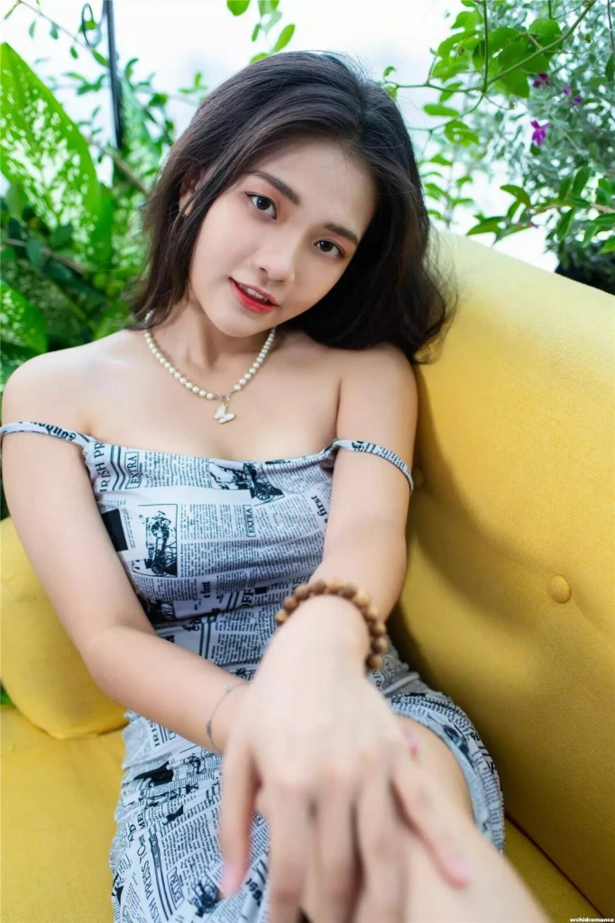 Sunny, 20