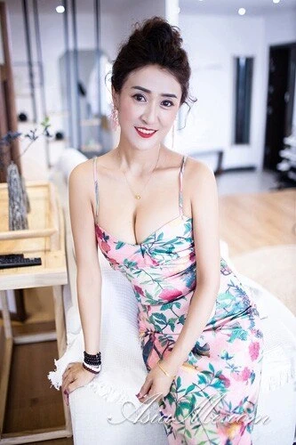 Emilia, 48
