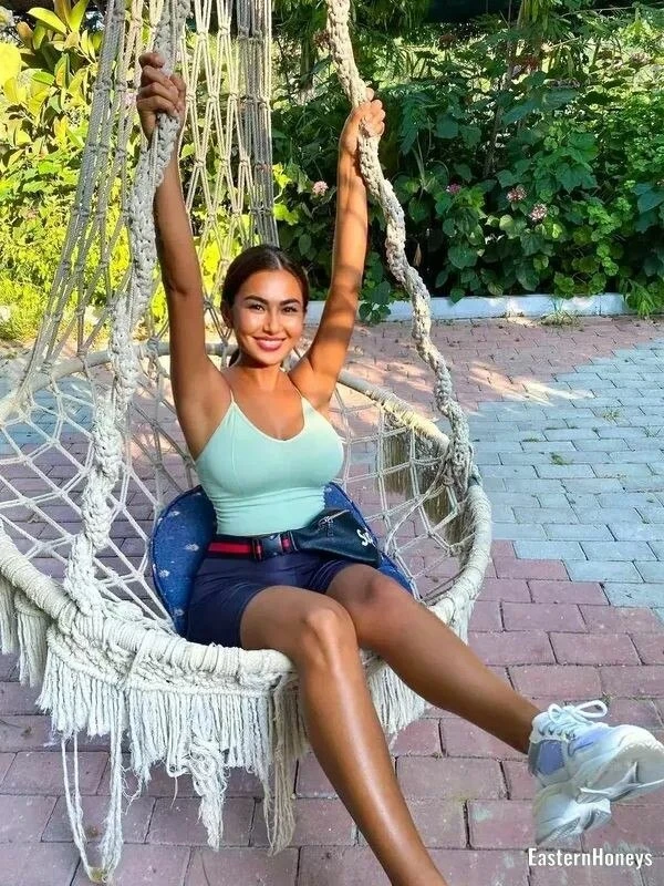 Aida, 27