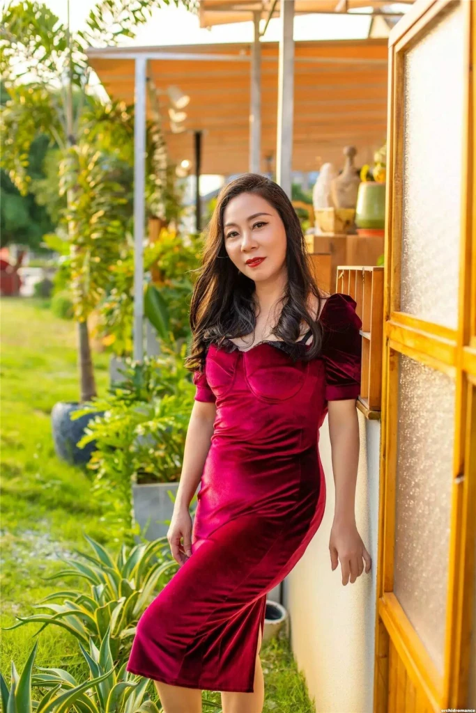 Honghong, 54