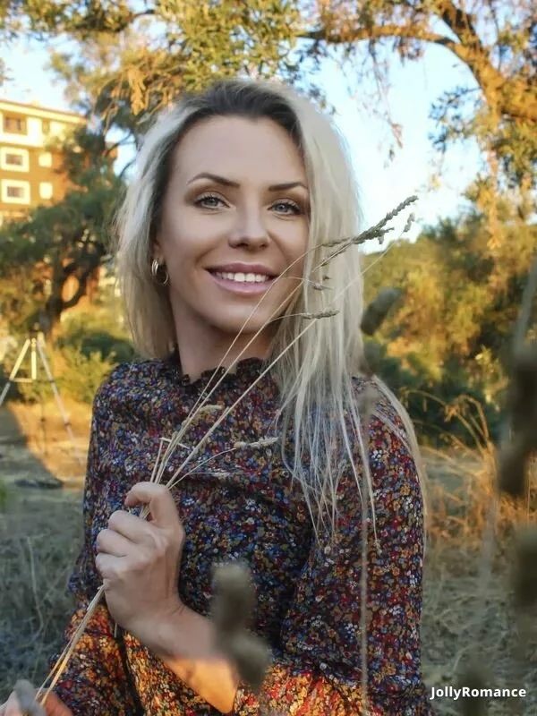 Ksenia, 41