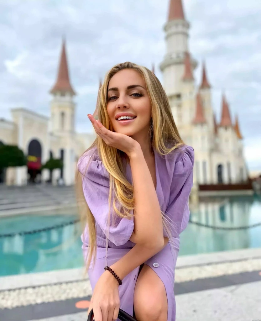 Kseniya, 27