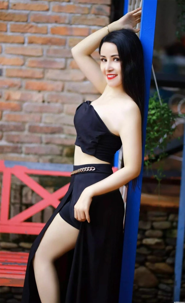 Thi Lan Anh, 38