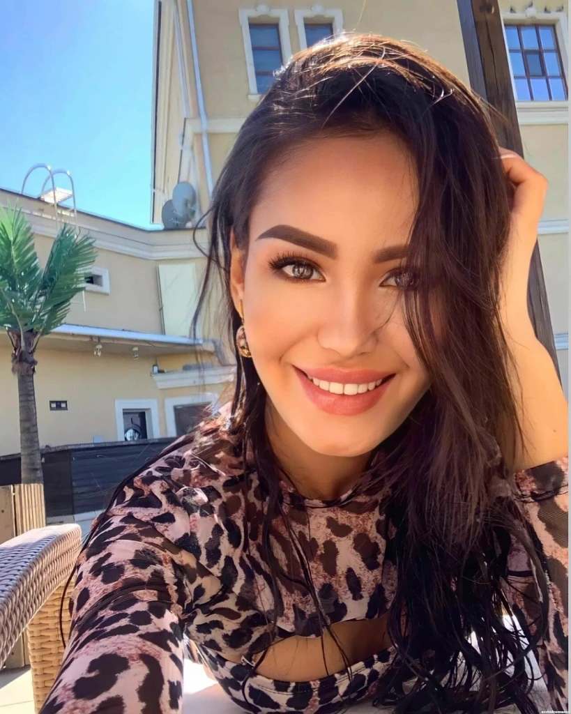 Sofiia, 31